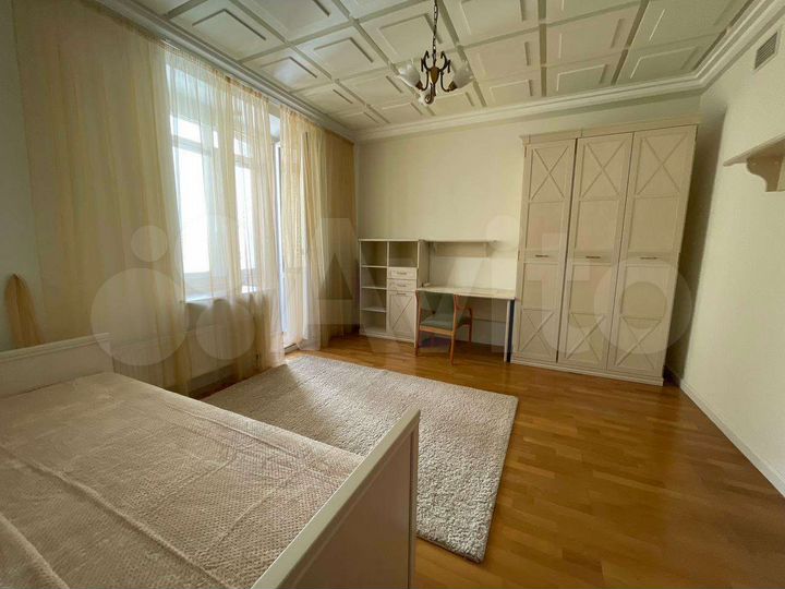 2-к. квартира, 90 м², 6/7 эт.