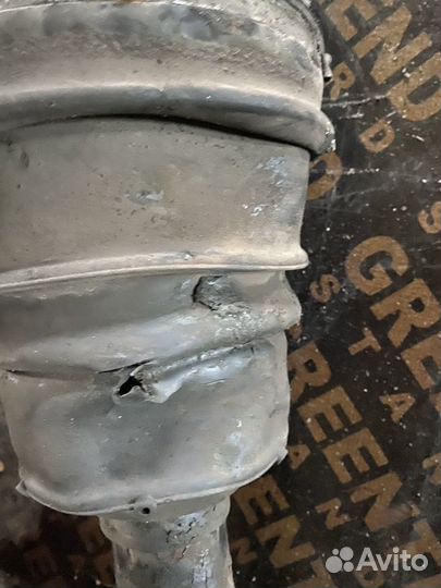 Пневмостойка задняя discovery 3 RR sport L320