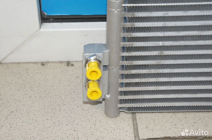 Радиатор кондиционера jeep grand cherokee 2010