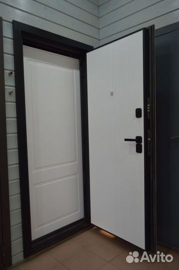Дверь входная с терморазрывом