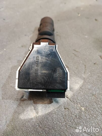 Переключатель поворотов Nissan Qashqai j10 рест