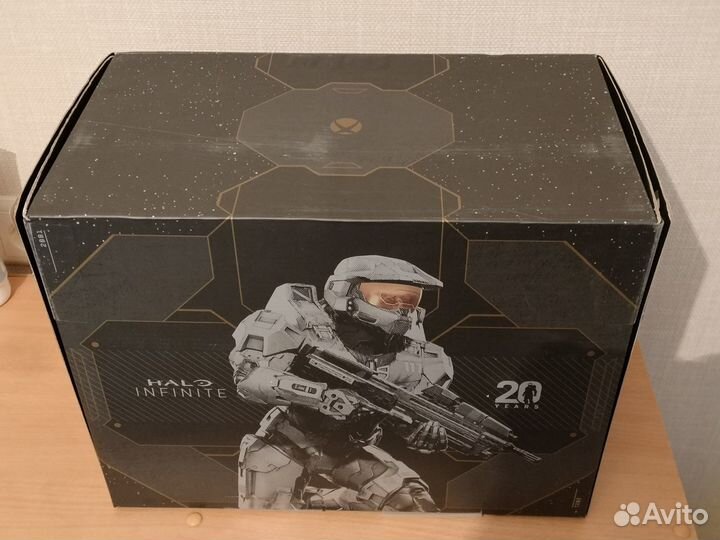 Xbox series 10 halo infiniti limited edition