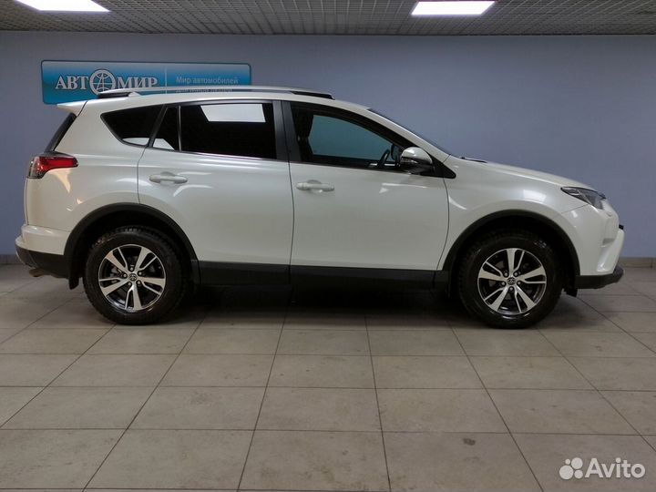 Toyota RAV4 2.2 AT, 2018, 63 350 км