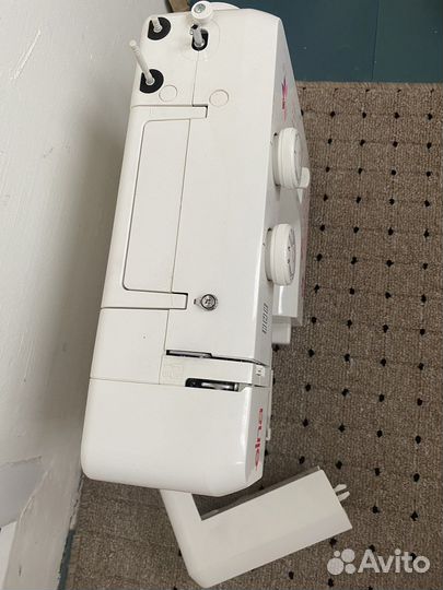 Швейная машинка elna easyline12