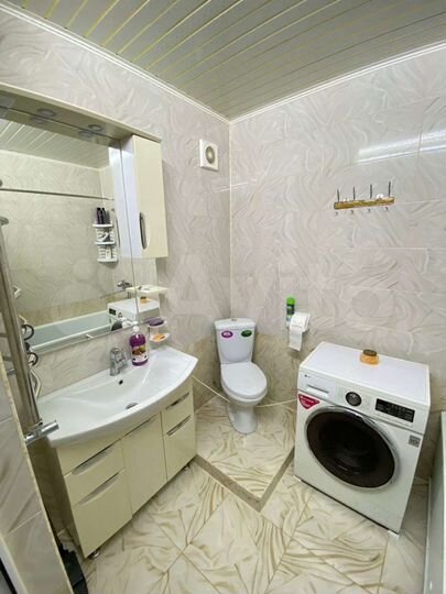 2-к. квартира, 64 м², 7/10 эт.