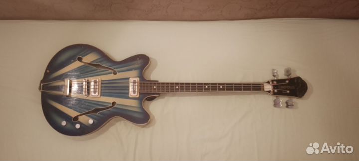 Бас гитара Орфей Хеброс