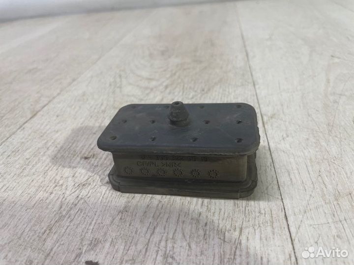 Опора рессоры передняя Mercedes Sprinter W906