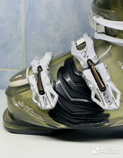 Горнолыжные ботинки женские