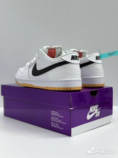 Кроссовки Nike dunk белые 2