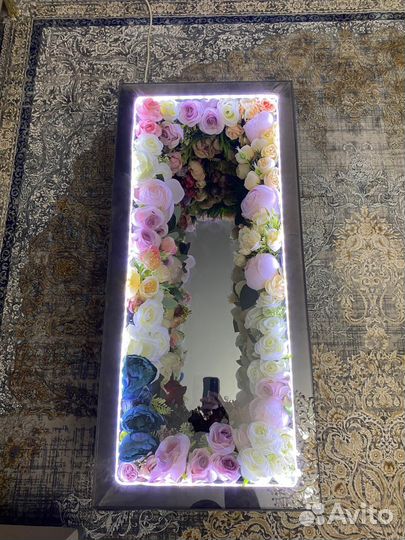 Журнальный стол Mari