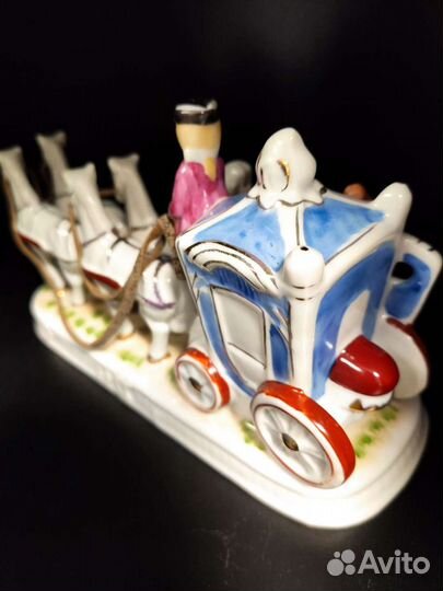Фарфоровая статуэтка Карета Германия