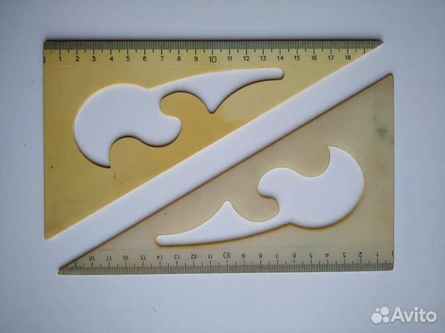 Линейка уголок с лекалом