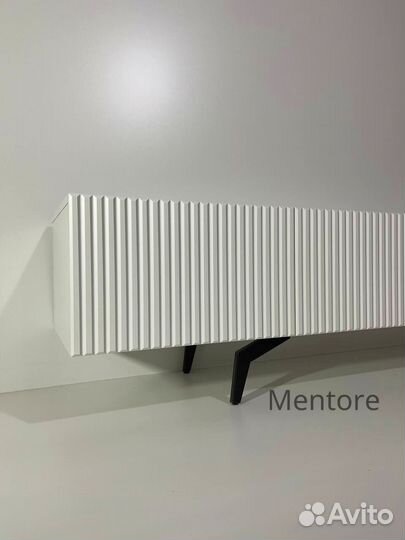 Тумба тв Bravo на опорах