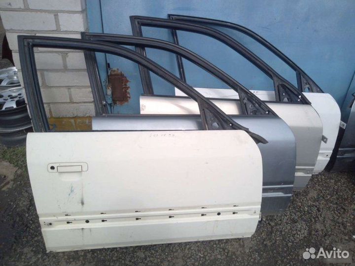 Дверь Audi 100 C4