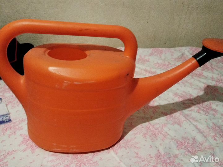 Лейка садовая