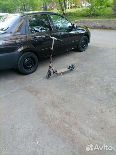 Самокат для взрослых и подростков до 120 кг