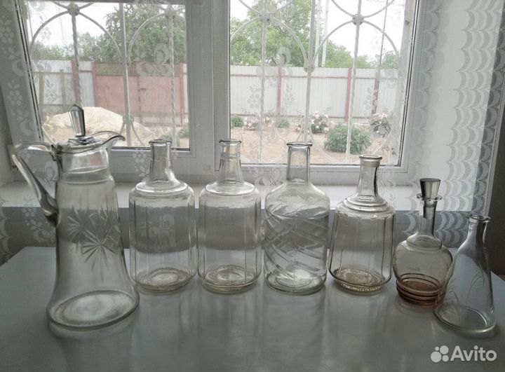 Кувшины и графины