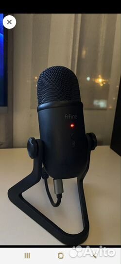 Студийный микрофон