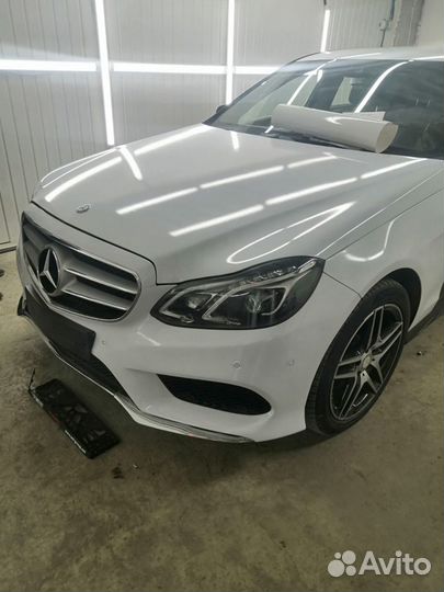 Оклейка фар полиуретановой защитной пленкой