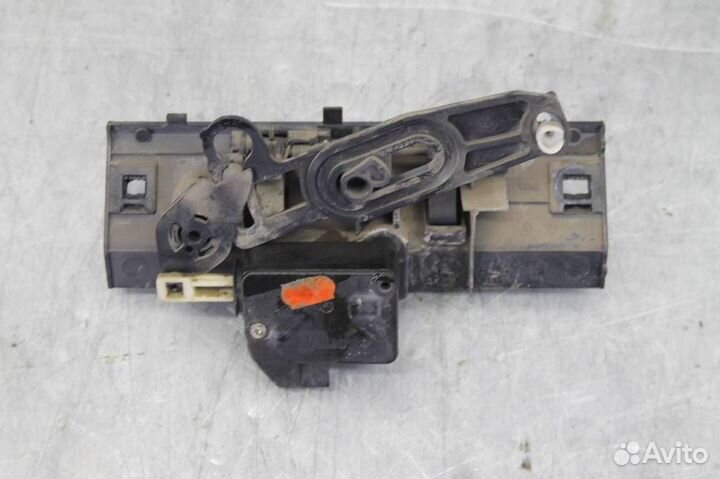 Ручка багажника внешняя Peugeot-Citroen 206