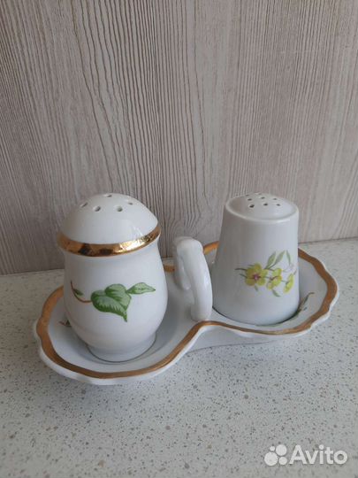 Набор для специй: перечница,солянка, подставка