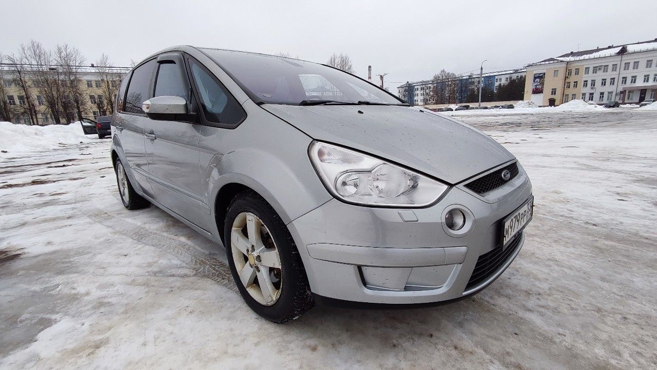 Ford S-MAX: фото владельца