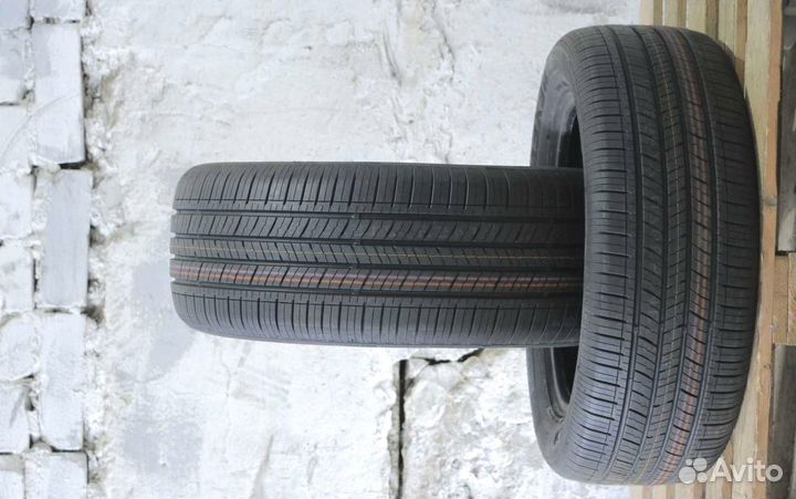 Nexen N'Priz 4S 215/55 R17 94V