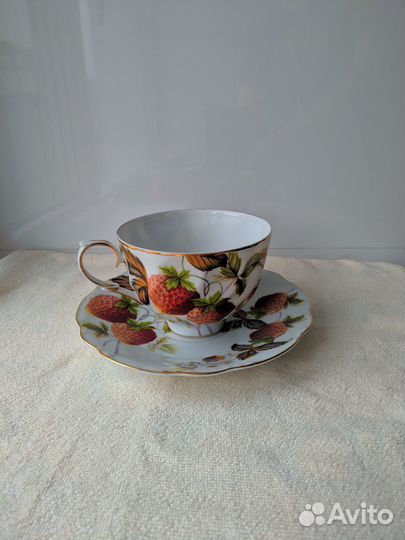 Чашки, кружки, стаканы, стопки, фужеры