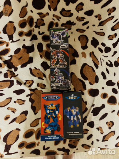 Робот тобот