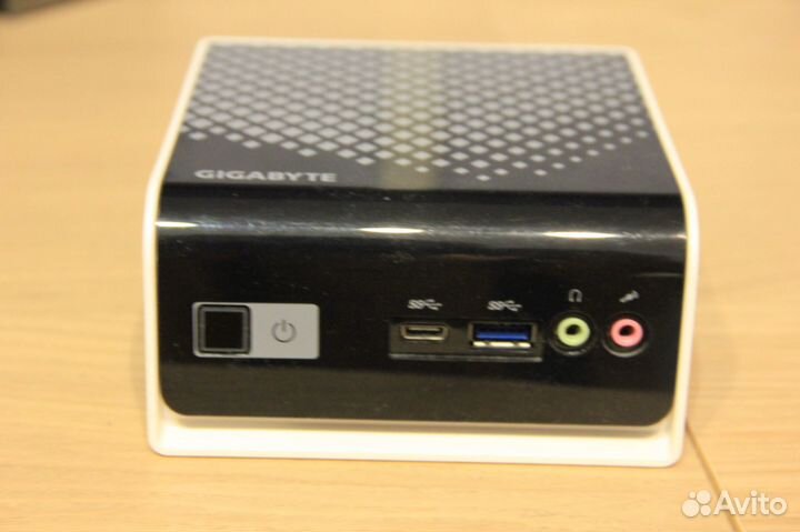 Неттоп gigabyte brix GB-blce-4000C