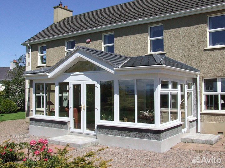 Остекление террасы беседки в коттедже