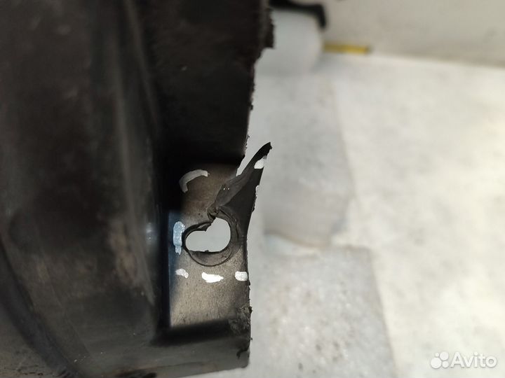 Бампер задний левый Ford Transit