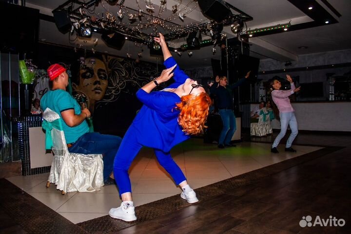 Ведущий и Ди-джей на ваше мероприятие)