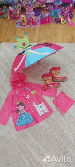 Дождевик 96-98,сапоги резиновые 26,зонт