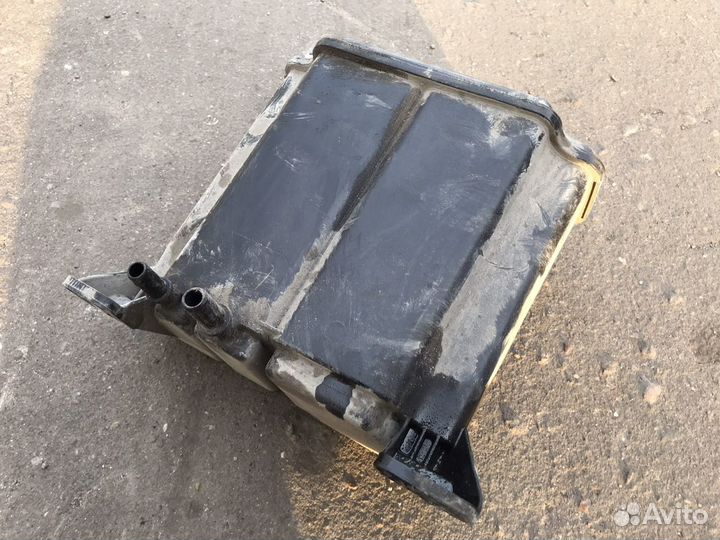 Абсорбер топливного бака Порше Панамера 970