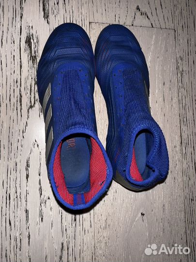 Бутсы adidas predator