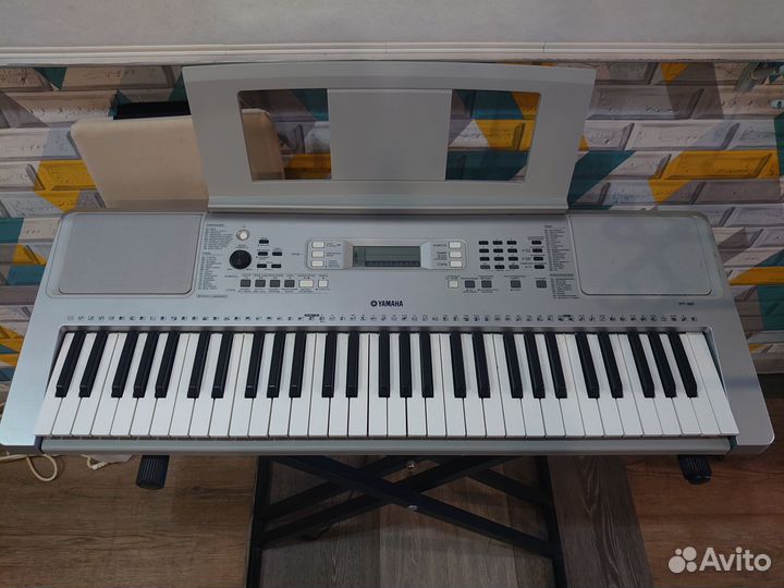 Синтезатор Yamaha YPT360