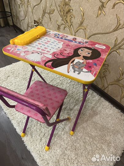 Детский стол и стул