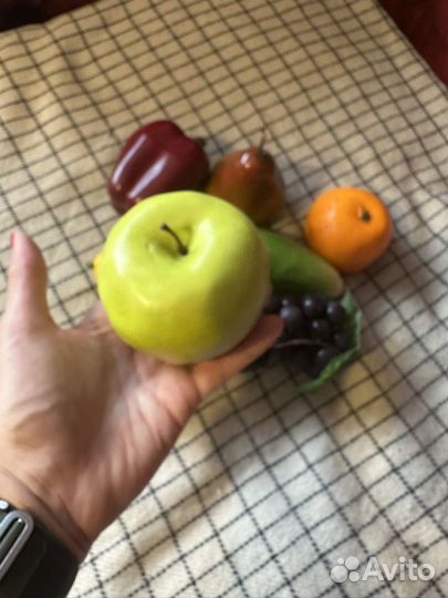 Набор реалистичных муляжей фруктов