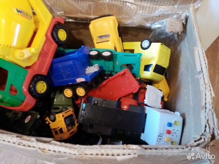 Машинки коробка