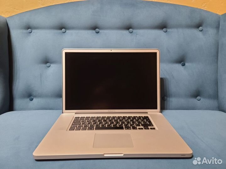 Macbook pro 17 2011