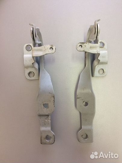 Петля капота Kia Rio 2011-2017