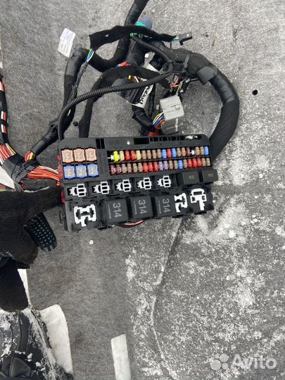 Проводка под торпеду Лада Веста