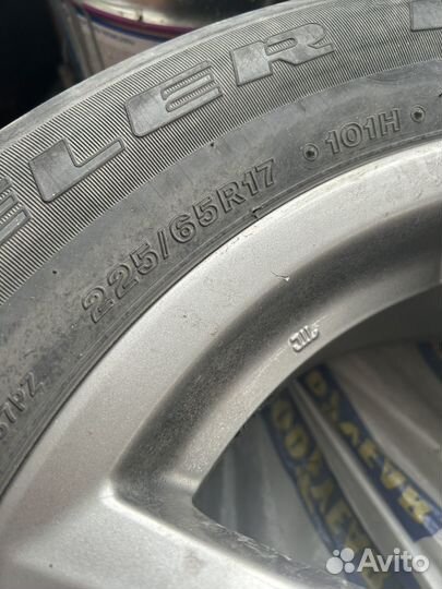 Bridgestone Dueler H/T D687 225/65 R17 101H