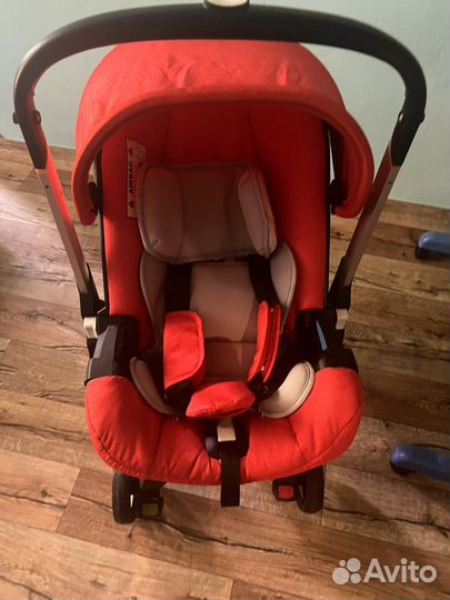 Коляска автолюлька