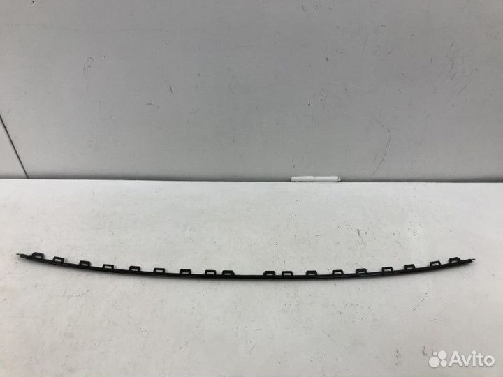 Молдинг заднего бампера центральный Volkswagen Pol