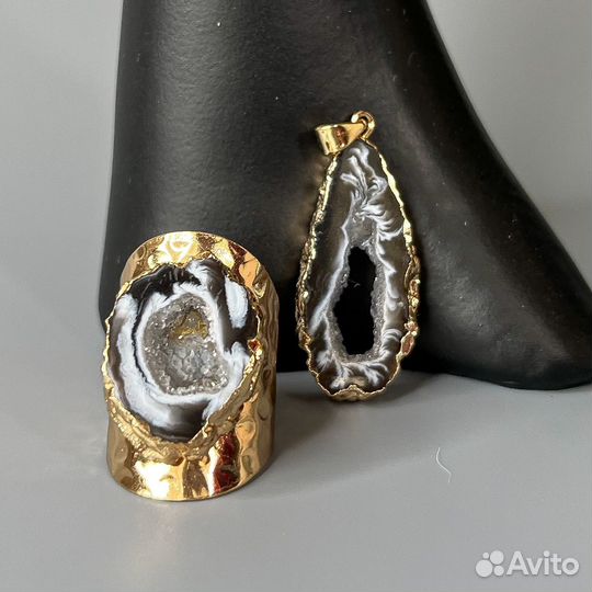 Кольцо и кулон