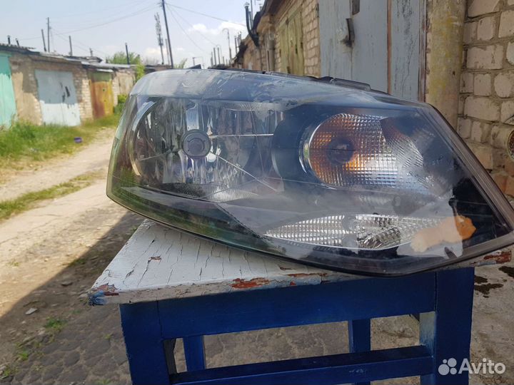 Фара volkswagen polo
