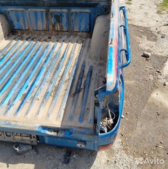 Задняя часть кузова Mitsubishi L200