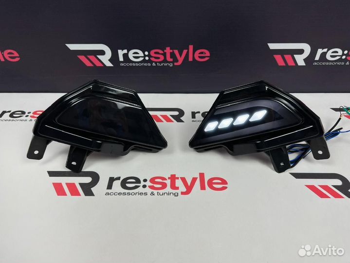 Катафоты Toyota Rav4(XA40) 2м U2235